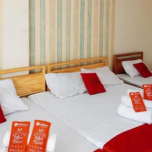 Reddoorz Near Airport Hotel