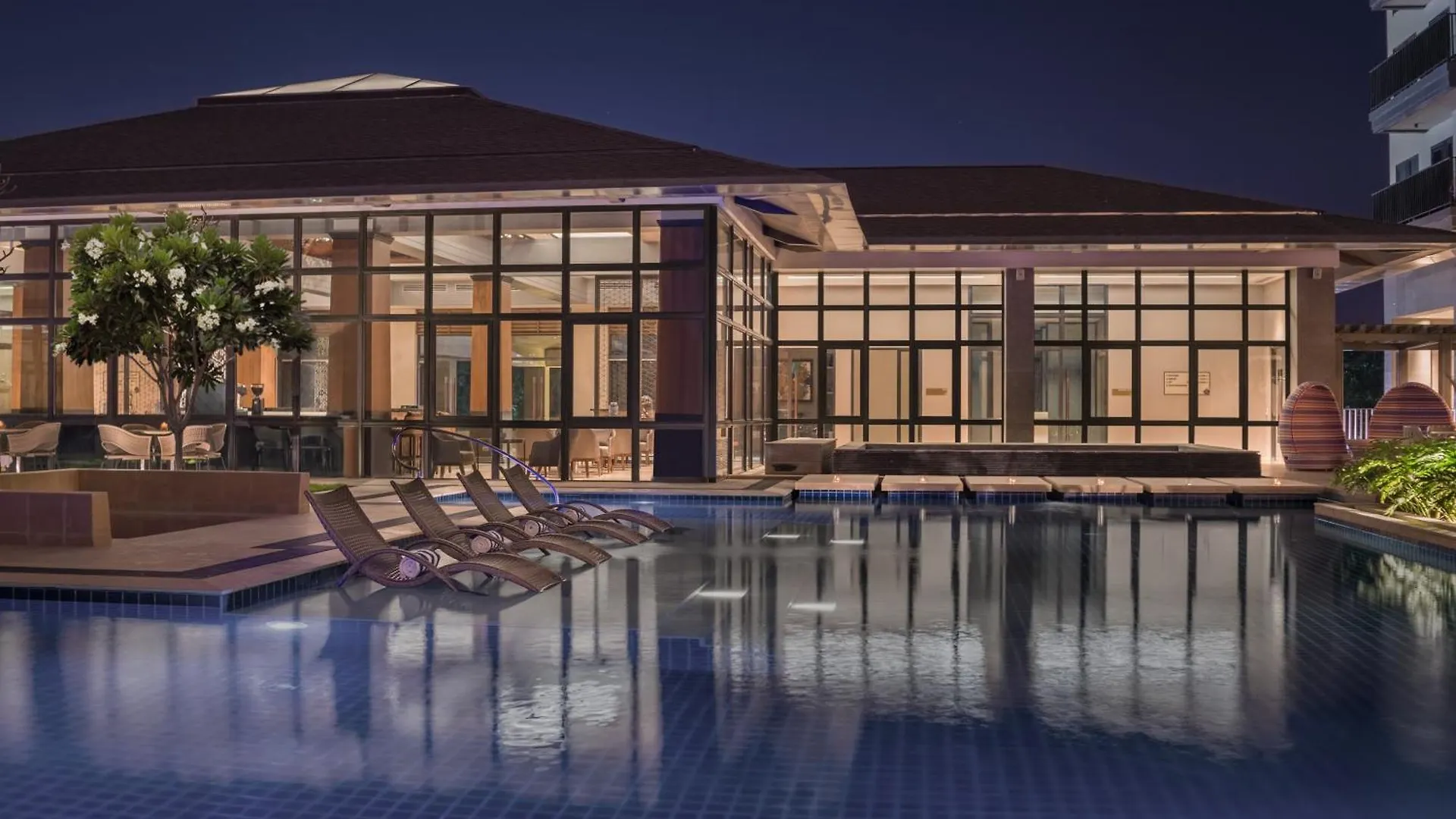 Dusit Thani Residence Davao